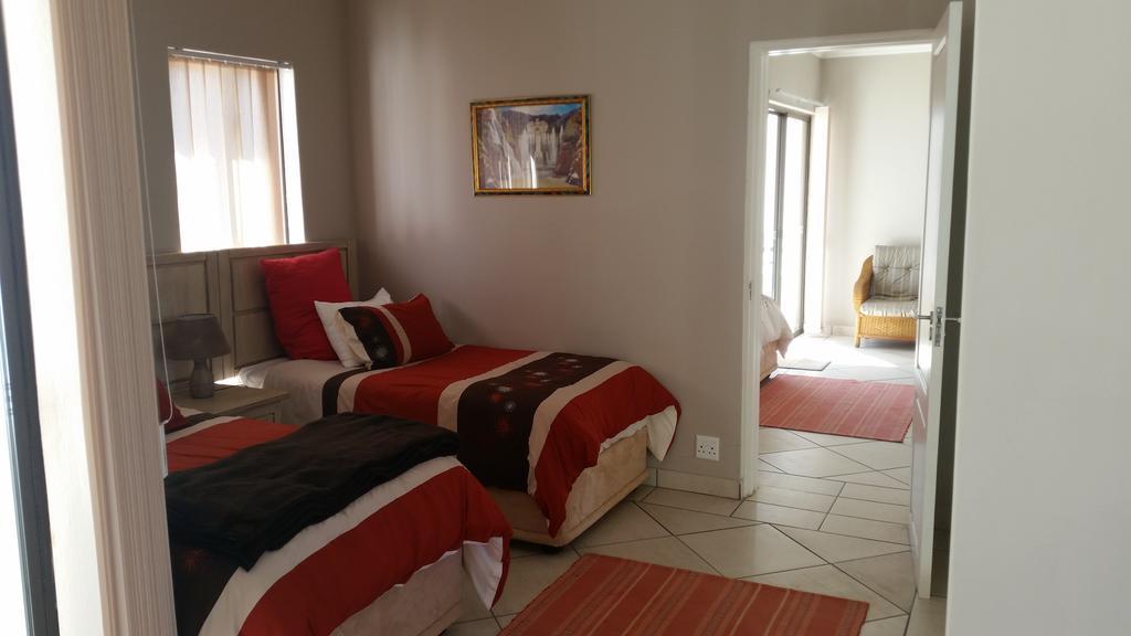 Casa Bianca Guest Lodge Hartbeespoort Rum bild