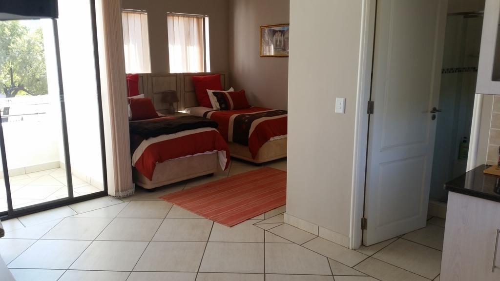 Casa Bianca Guest Lodge Hartbeespoort Rum bild